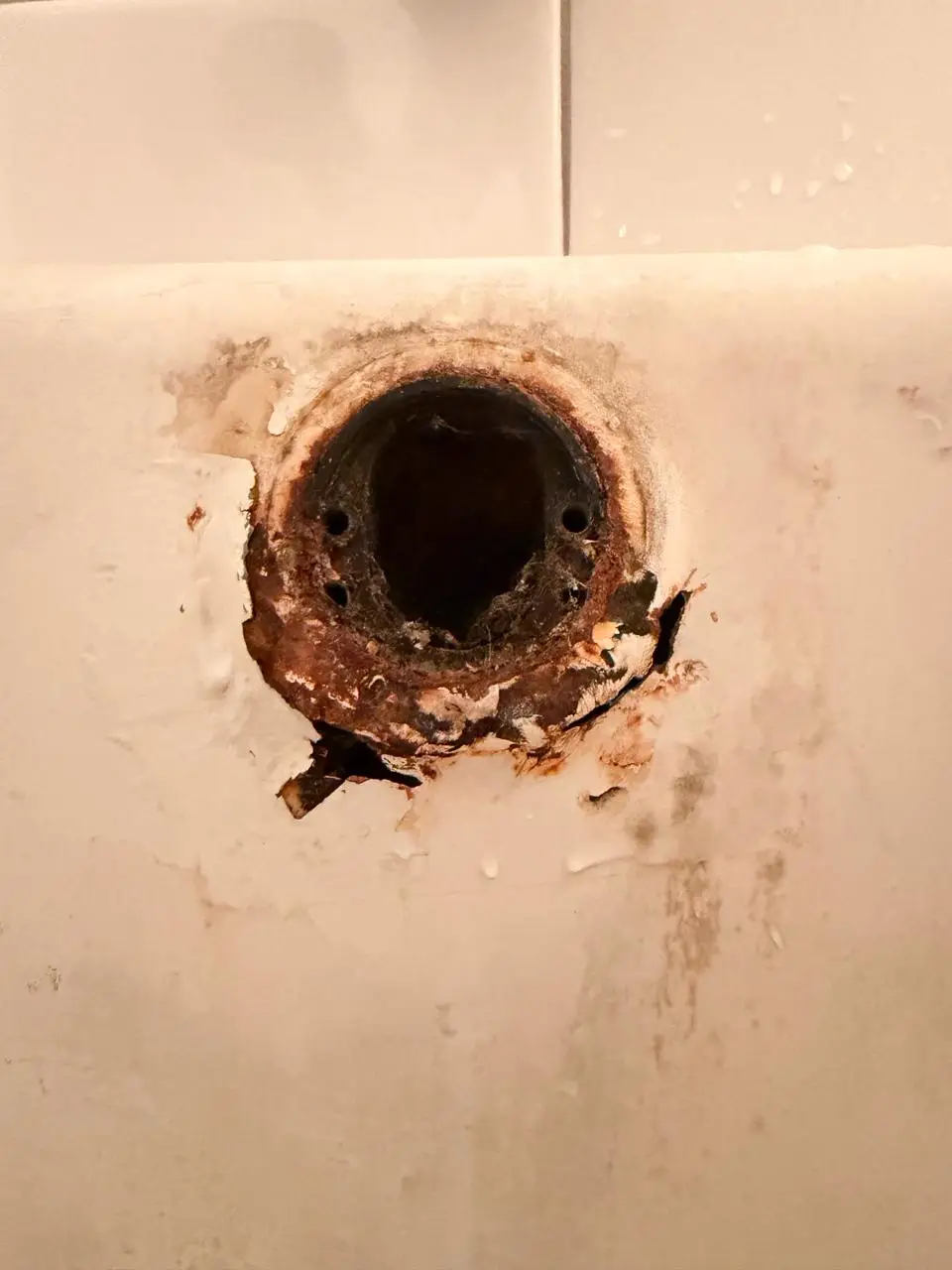 Bathtub project in Berwyn, IL - Before